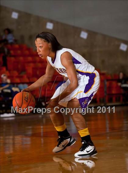 Thumbnail 3 in Midland vs. Duncanville (5A Regional Semifinal Playoffs) photogallery.