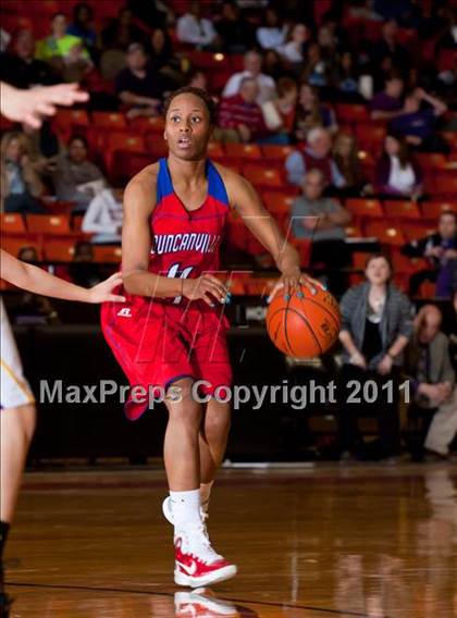 Thumbnail 1 in Midland vs. Duncanville (5A Regional Semifinal Playoffs) photogallery.