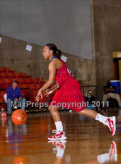 Thumbnail 3 in Midland vs. Duncanville (5A Regional Semifinal Playoffs) photogallery.