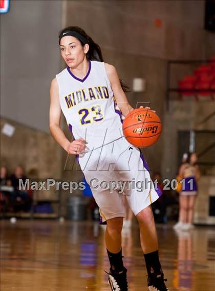Thumbnail 3 in Midland vs. Duncanville (5A Regional Semifinal Playoffs) photogallery.