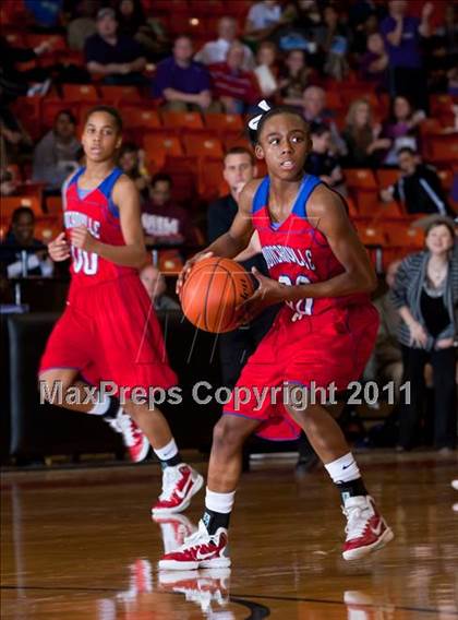 Thumbnail 3 in Midland vs. Duncanville (5A Regional Semifinal Playoffs) photogallery.