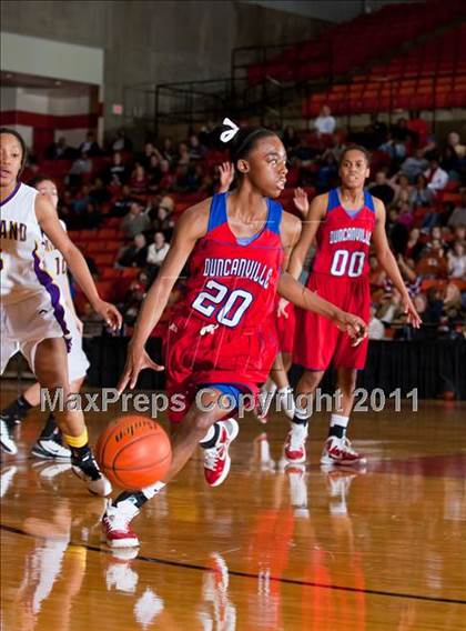 Thumbnail 3 in Midland vs. Duncanville (5A Regional Semifinal Playoffs) photogallery.