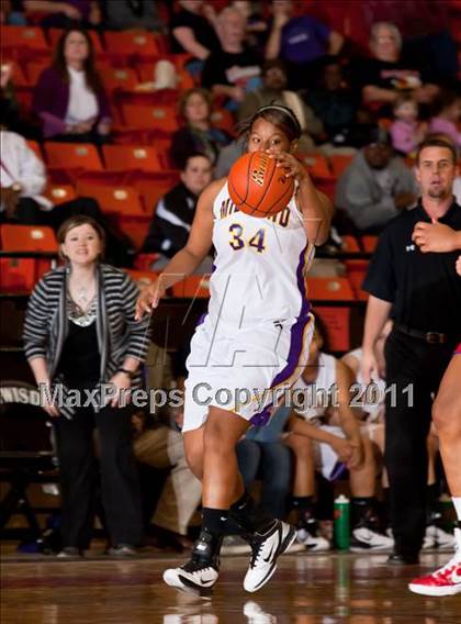Thumbnail 3 in Midland vs. Duncanville (5A Regional Semifinal Playoffs) photogallery.