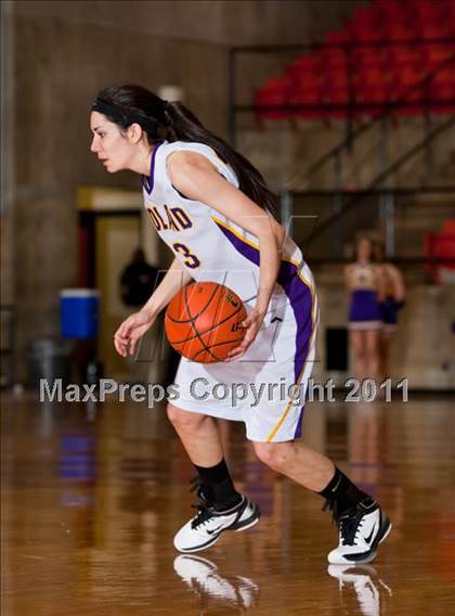 Thumbnail 2 in Midland vs. Duncanville (5A Regional Semifinal Playoffs) photogallery.