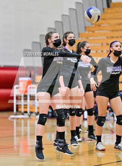 Thumbnail 2 in Foothills Christian vs Santana (CIF SDS D4 Final) photogallery.