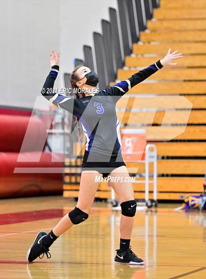 Thumbnail 2 in Foothills Christian vs Santana (CIF SDS D4 Final) photogallery.