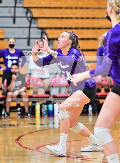 Thumbnail 1 in Foothills Christian vs Santana (CIF SDS D4 Final) photogallery.