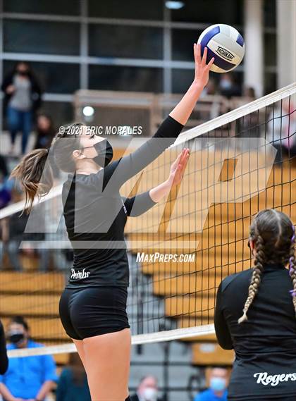 Thumbnail 1 in Foothills Christian vs Santana (CIF SDS D4 Final) photogallery.