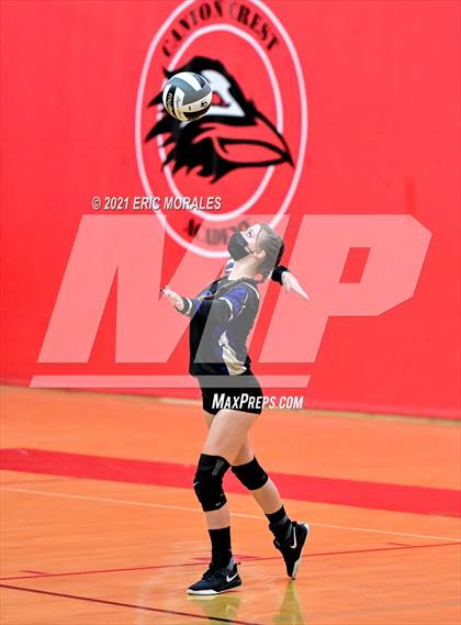 Thumbnail 2 in Foothills Christian vs Santana (CIF SDS D4 Final) photogallery.