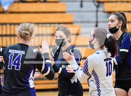 Thumbnail 2 in Foothills Christian vs Santana (CIF SDS D4 Final) photogallery.