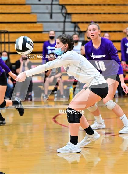 Thumbnail 1 in Foothills Christian vs Santana (CIF SDS D4 Final) photogallery.