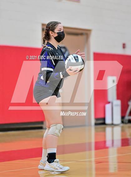 Thumbnail 1 in Foothills Christian vs Santana (CIF SDS D4 Final) photogallery.