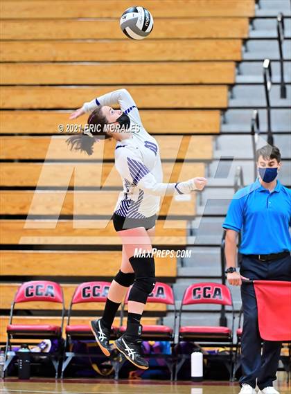Thumbnail 1 in Foothills Christian vs Santana (CIF SDS D4 Final) photogallery.