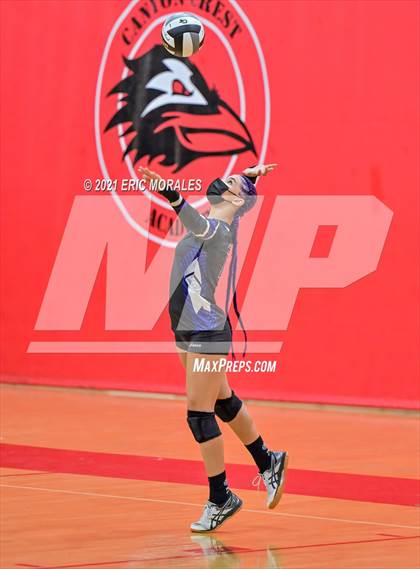 Thumbnail 1 in Foothills Christian vs Santana (CIF SDS D4 Final) photogallery.