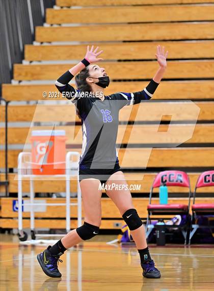 Thumbnail 3 in Foothills Christian vs Santana (CIF SDS D4 Final) photogallery.