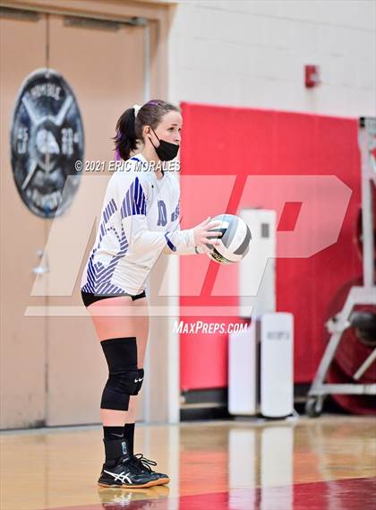 Thumbnail 1 in Foothills Christian vs Santana (CIF SDS D4 Final) photogallery.