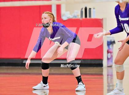 Thumbnail 3 in Foothills Christian vs Santana (CIF SDS D4 Final) photogallery.