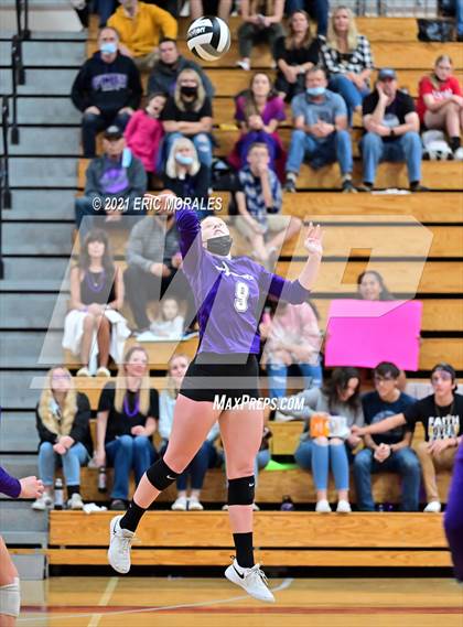 Thumbnail 1 in Foothills Christian vs Santana (CIF SDS D4 Final) photogallery.