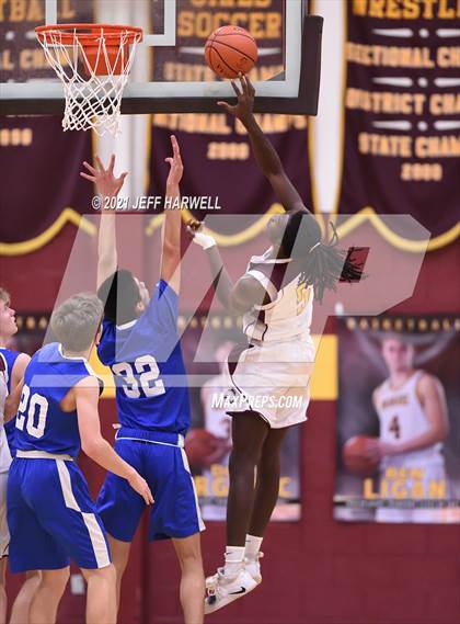 Thumbnail 1 in Revere @ Walsh Jesuit photogallery.