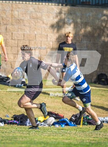 Thumbnail 1 in Loyola VS Servite photogallery.
