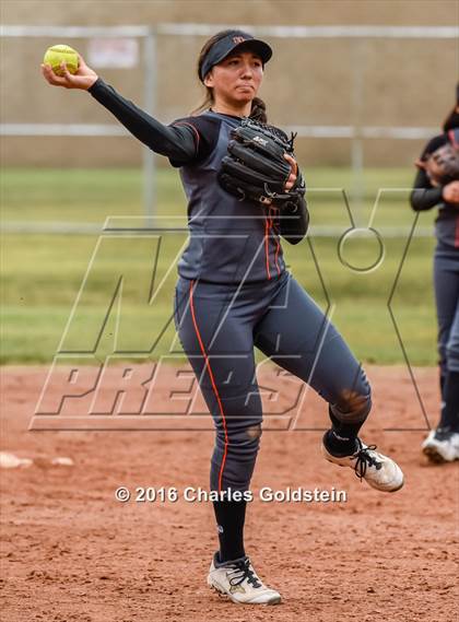 Thumbnail 3 in Agoura vs. Huntington Beach photogallery.