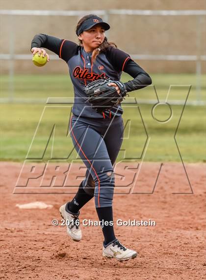 Thumbnail 2 in Agoura vs. Huntington Beach photogallery.