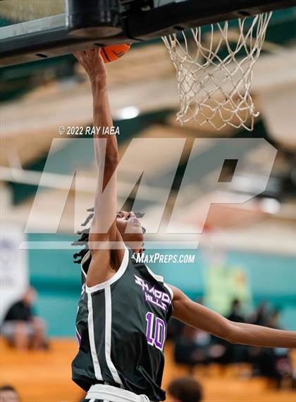 Thumbnail 3 in Shadow Hills vs. Del Campo (Simply Basketball Showcase) photogallery.