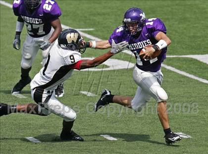 Thumbnail 2 in Middletown vs. Warren Central (Kirk Herbstreit Varsity Football Series) photogallery.