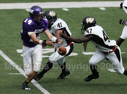 Thumbnail 3 in Middletown vs. Warren Central (Kirk Herbstreit Varsity Football Series) photogallery.