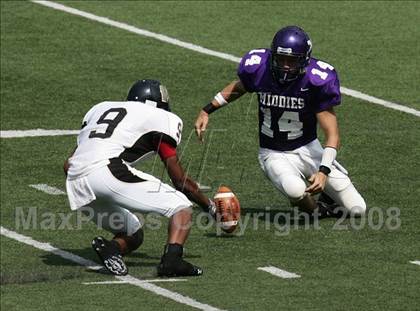 Thumbnail 3 in Middletown vs. Warren Central (Kirk Herbstreit Varsity Football Series) photogallery.