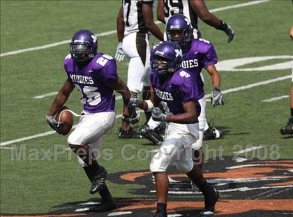 Thumbnail 2 in Middletown vs. Warren Central (Kirk Herbstreit Varsity Football Series) photogallery.