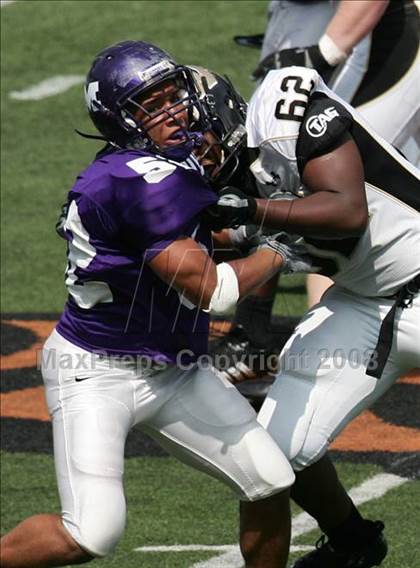 Thumbnail 2 in Middletown vs. Warren Central (Kirk Herbstreit Varsity Football Series) photogallery.