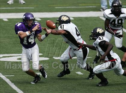 Thumbnail 2 in Middletown vs. Warren Central (Kirk Herbstreit Varsity Football Series) photogallery.