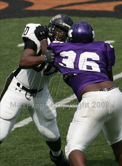 Thumbnail 1 in Middletown vs. Warren Central (Kirk Herbstreit Varsity Football Series) photogallery.