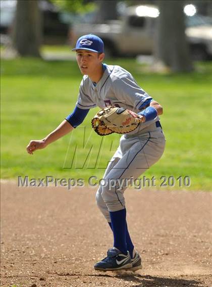 Thumbnail 2 in Laguna Creek vs. Christian Brothers (Land Park Easter Tournament) photogallery.