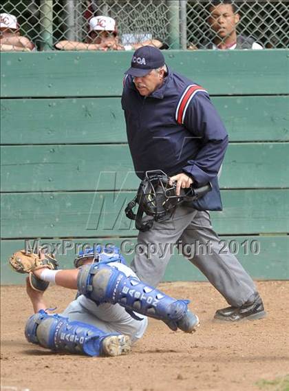Thumbnail 2 in Laguna Creek vs. Christian Brothers (Land Park Easter Tournament) photogallery.