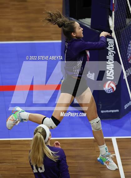 Thumbnail 2 in Discovery Canyon vs. Pueblo County (CHSAA 4A 3rd Round) photogallery.