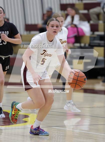 Thumbnail 2 in Bastrop @ Dripping Springs photogallery.