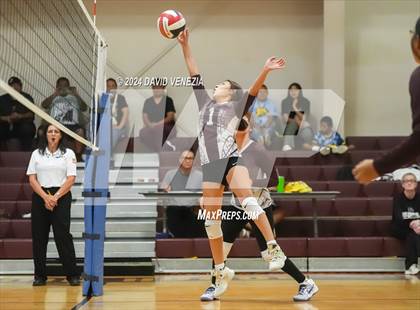 Thumbnail 1 in Winslow @ Alchesay photogallery.