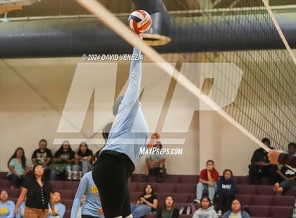 Thumbnail 1 in Winslow @ Alchesay photogallery.