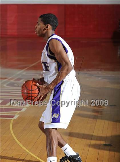 Thumbnail 1 in Islip vs. Sachem East (East Islip Tournament) photogallery.