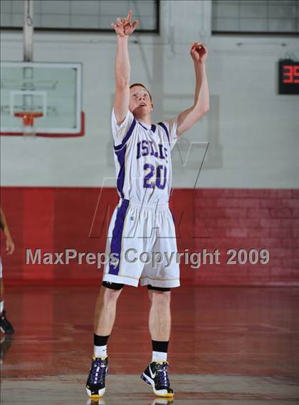 Thumbnail 1 in Islip vs. Sachem East (East Islip Tournament) photogallery.