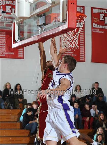 Thumbnail 2 in Islip vs. Sachem East (East Islip Tournament) photogallery.