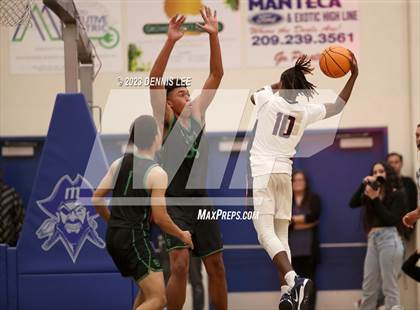 Thumbnail 1 in St. Joseph @ Modesto Christian (CIF NorCal Regional Open Division Final) photogallery.