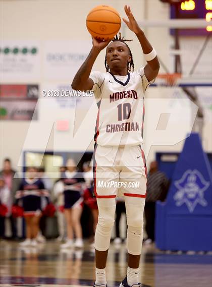 Thumbnail 2 in St. Joseph @ Modesto Christian (CIF NorCal Regional Open Division Final) photogallery.