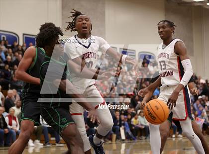 Thumbnail 3 in St. Joseph @ Modesto Christian (CIF NorCal Regional Open Division Final) photogallery.