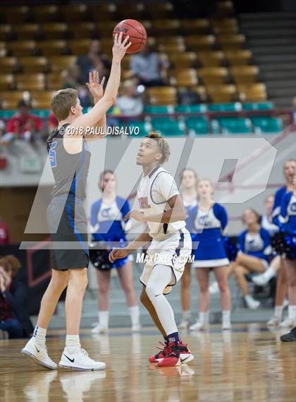 Thumbnail 3 in Grandview vs. Chaparral (CHSAA 5A Great 8) photogallery.