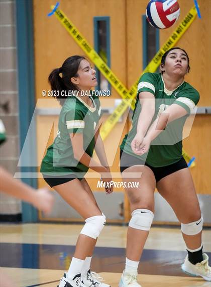 Thumbnail 3 in Bear Creek vs Rifle (Dakota Ridge Varsity Tournament) photogallery.