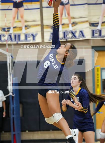 Thumbnail 3 in Bear Creek vs Rifle (Dakota Ridge Varsity Tournament) photogallery.