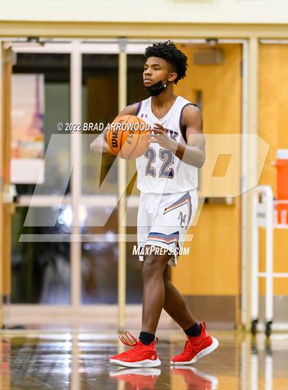 Thumbnail 2 in Hough @ Mallard Creek photogallery.